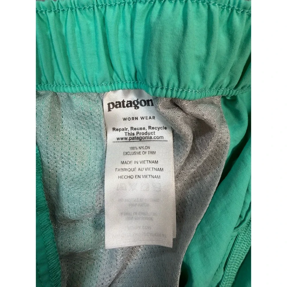 Patagonia Baggies Shorts Womens Large Mint Green Nylon Outdoor Activewear 2.5in